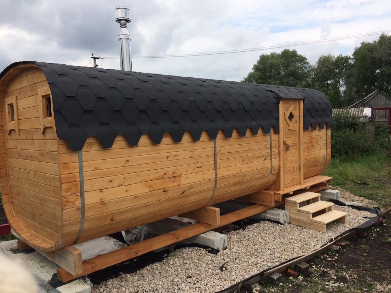 Фото готовых бань-бочек